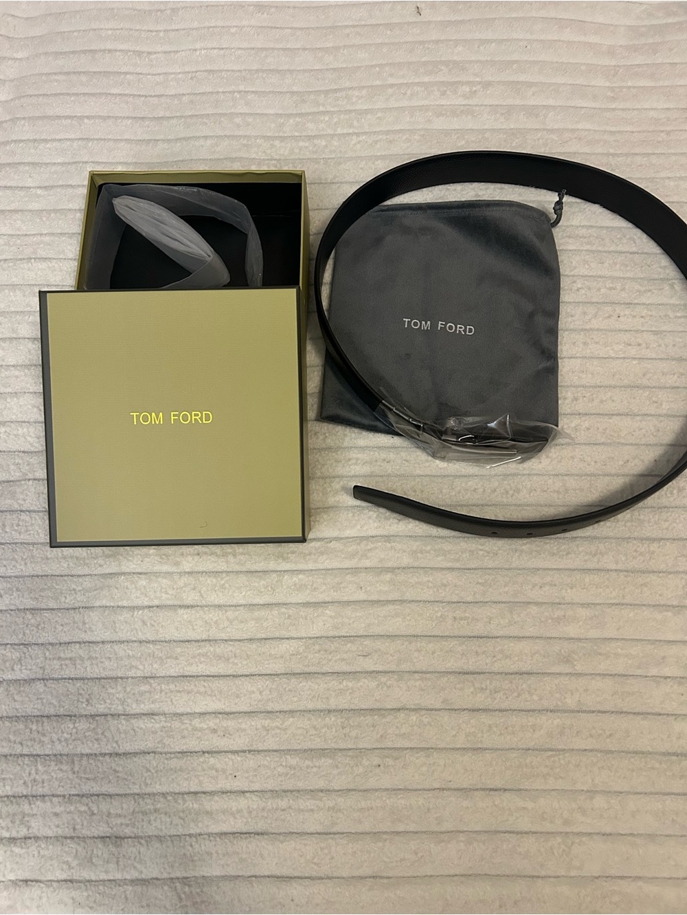 Tom Ford Black Leather Men's Belt with Signature Dust Bag